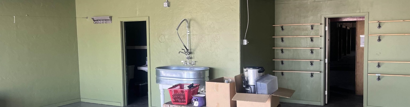 Benton, Kennewick, Washington 99336, ,41 BathroomsBathrooms,Retail,For Sale,Benton,285119