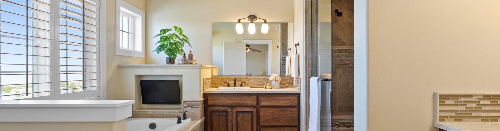 Cottontail Ln, Richland, Washington 99352, 4 Bedrooms Bedrooms, ,3 BathroomsBathrooms,Site Built-owned Lot,For Sale,Cottontail Ln,285116