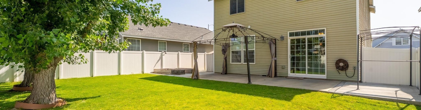 Arabian Ln, Pasco, Washington 99301-6676, 3 Bedrooms Bedrooms, ,3 BathroomsBathrooms,For Sale,Arabian Ln,285145
