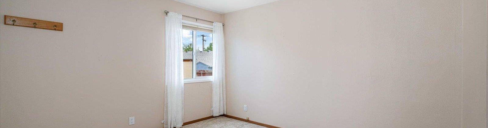 6th Ave, Kennewick, Washington 99336, 3 Bedrooms Bedrooms, ,2 BathroomsBathrooms,Site Built-owned Lot,For Sale,6th Ave,285144