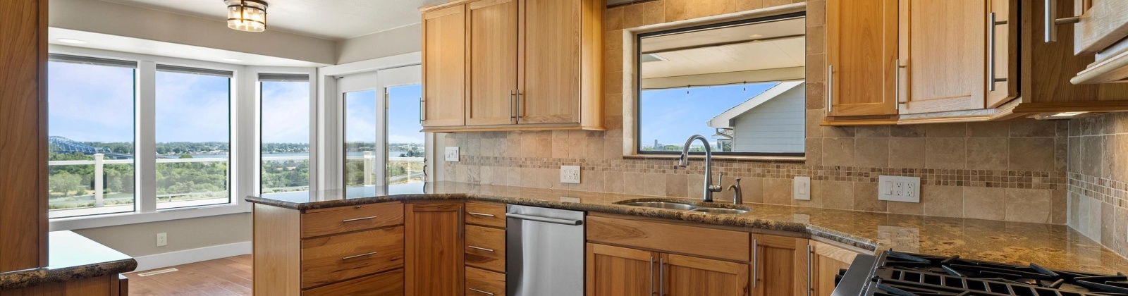 Canal Dr, Kennewick, Washington 99336, 4 Bedrooms Bedrooms, ,4 BathroomsBathrooms,Site Built-owned Lot,For Sale,Canal Dr,285142