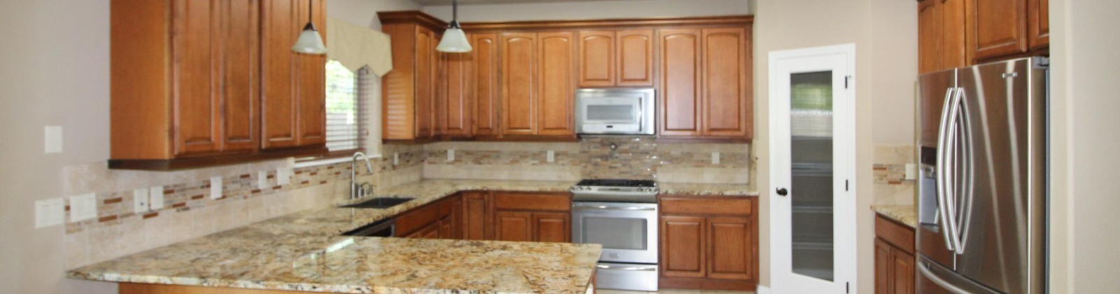 Hawaii Place, Kennewick, Washington 99336, 4 Bedrooms Bedrooms, ,3 BathroomsBathrooms,Site Built-owned Lot,For Rent,Hawaii Place,285134