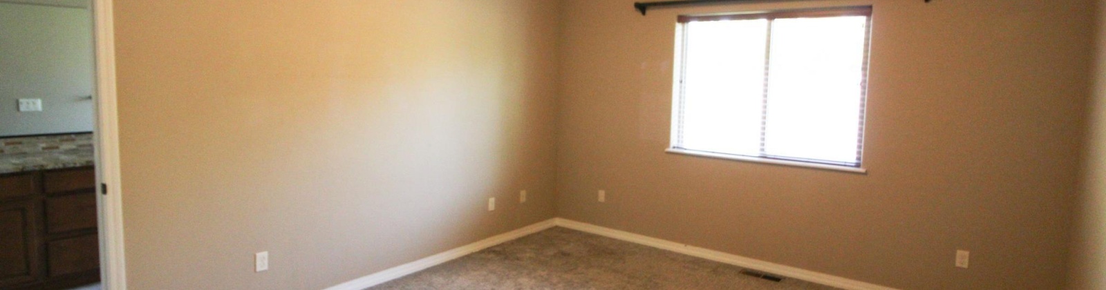 Hawaii Place, Kennewick, Washington 99336, 4 Bedrooms Bedrooms, ,3 BathroomsBathrooms,Site Built-owned Lot,For Rent,Hawaii Place,285134