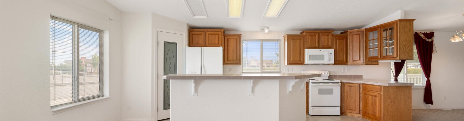 Columbia Center Blvd #35, Kennewick, Washington 99336, 3 Bedrooms Bedrooms, ,2 BathroomsBathrooms,Manufactured Rented Lot,For Sale,Columbia Center Blvd #35,285157