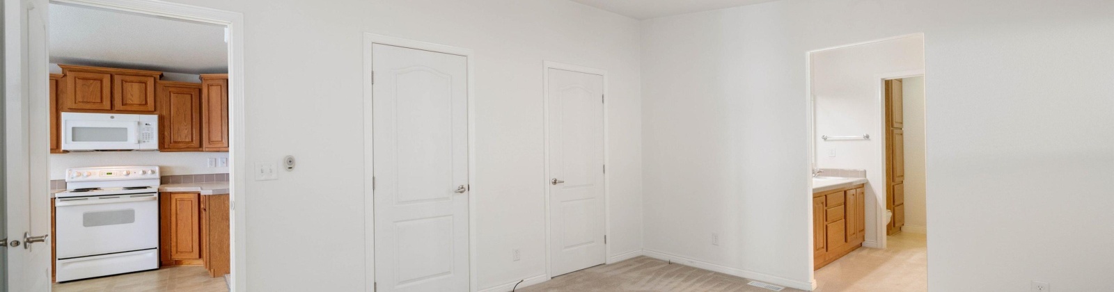 Columbia Center Blvd #35, Kennewick, Washington 99336, 3 Bedrooms Bedrooms, ,2 BathroomsBathrooms,Manufactured Rented Lot,For Sale,Columbia Center Blvd #35,285157