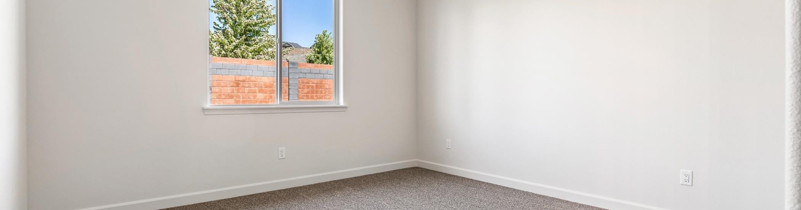 28th Pl, Kennewick, Washington 99338, 3 Bedrooms Bedrooms, ,2 BathroomsBathrooms,Site Built-owned Lot,For Sale,28th Pl,285156