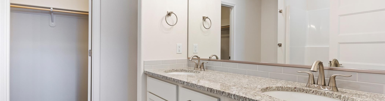 28th Pl, Kennewick, Washington 99338, 3 Bedrooms Bedrooms, ,2 BathroomsBathrooms,Site Built-owned Lot,For Sale,28th Pl,285156