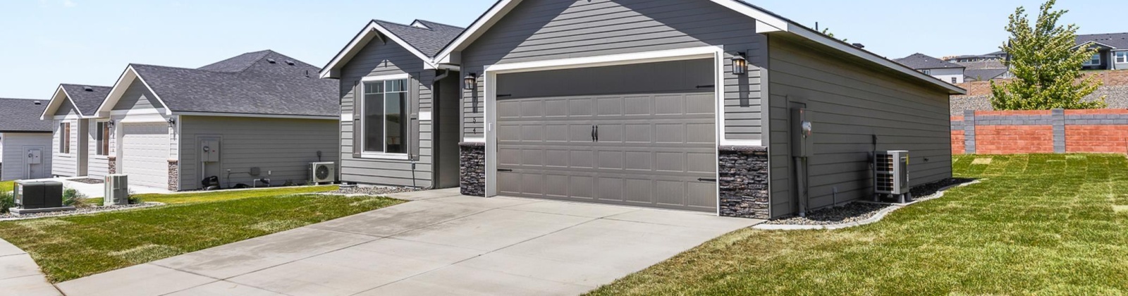28th Pl, Kennewick, Washington 99338, 3 Bedrooms Bedrooms, ,2 BathroomsBathrooms,Site Built-owned Lot,For Sale,28th Pl,285156