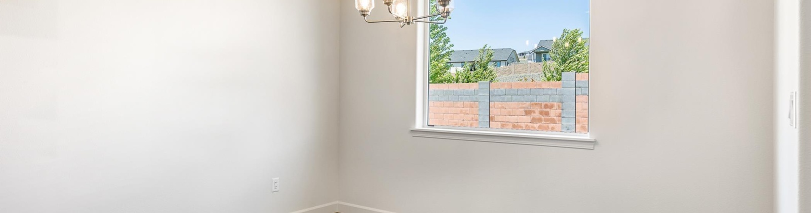28th Pl, Kennewick, Washington 99338, 3 Bedrooms Bedrooms, ,2 BathroomsBathrooms,Site Built-owned Lot,For Sale,28th Pl,285156