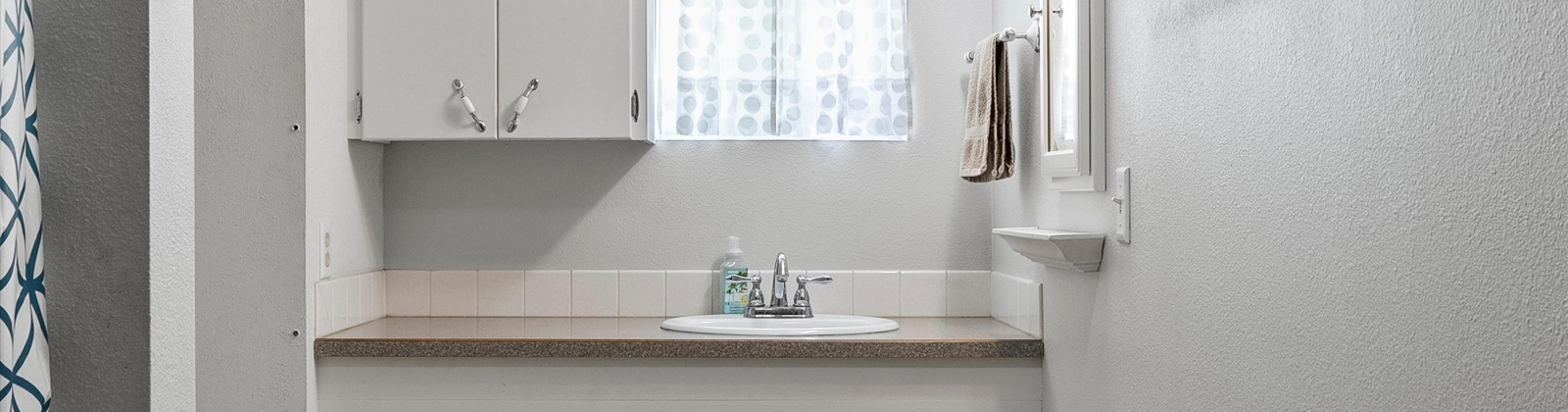 19th Ave, Kennewick, Washington 99337, 2 Bedrooms Bedrooms, ,2 BathroomsBathrooms,For Sale,19th Ave,285173