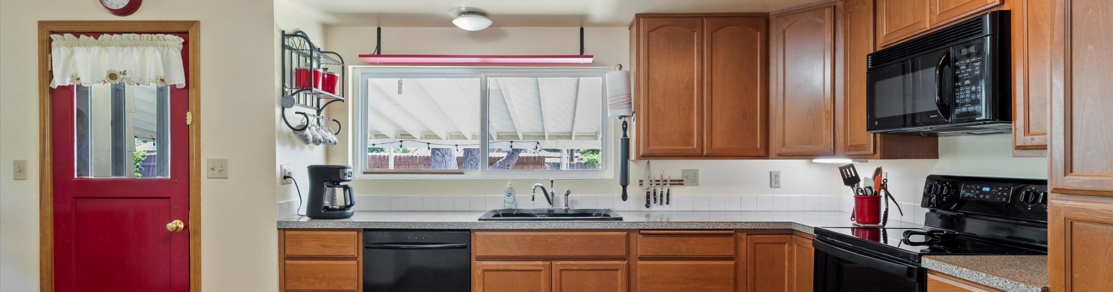 19th Ave, Kennewick, Washington 99337, 2 Bedrooms Bedrooms, ,2 BathroomsBathrooms,For Sale,19th Ave,285173