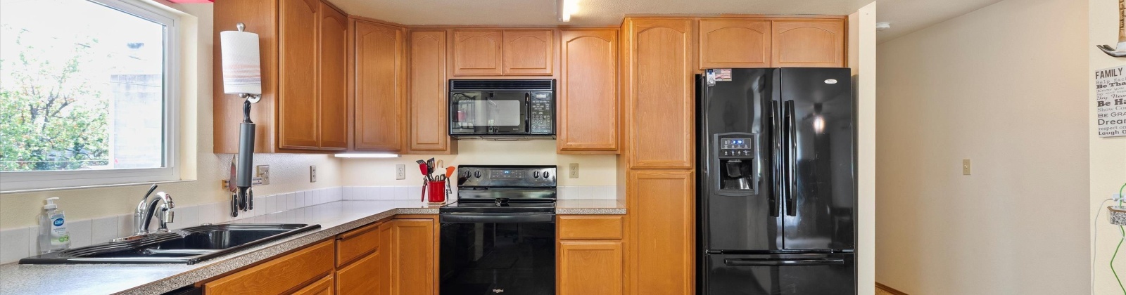 19th Ave, Kennewick, Washington 99337, 2 Bedrooms Bedrooms, ,2 BathroomsBathrooms,For Sale,19th Ave,285173