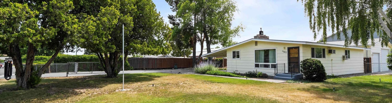 19th Ave, Kennewick, Washington 99337, 2 Bedrooms Bedrooms, ,2 BathroomsBathrooms,For Sale,19th Ave,285173