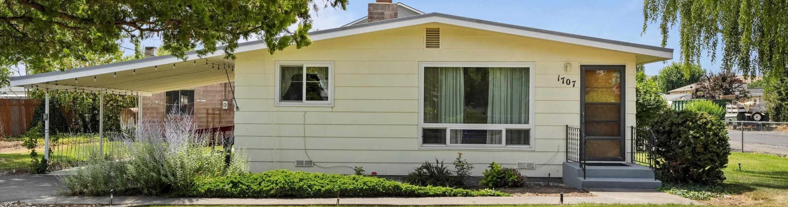 19th Ave, Kennewick, Washington 99337, 2 Bedrooms Bedrooms, ,2 BathroomsBathrooms,For Sale,19th Ave,285173