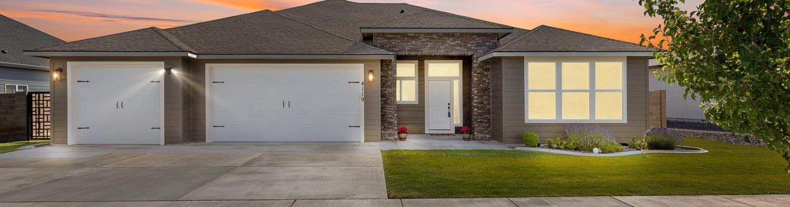 Corvina Street, Richland, Washington 99352, 4 Bedrooms Bedrooms, ,2 BathroomsBathrooms,Site Built-owned Lot,For Sale,Corvina Street,285164