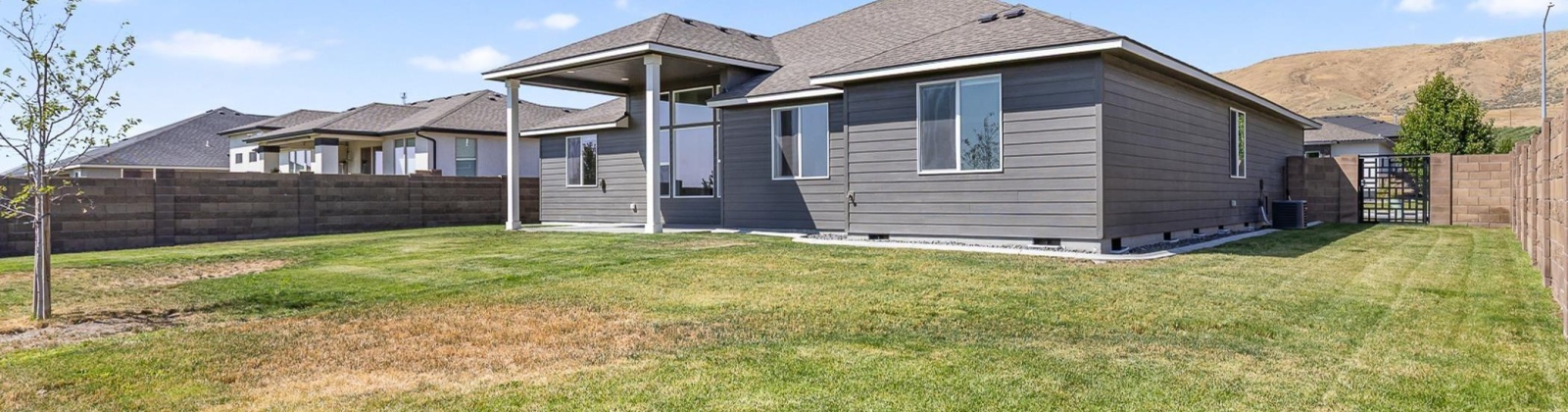 Corvina Street, Richland, Washington 99352, 4 Bedrooms Bedrooms, ,2 BathroomsBathrooms,Site Built-owned Lot,For Sale,Corvina Street,285164