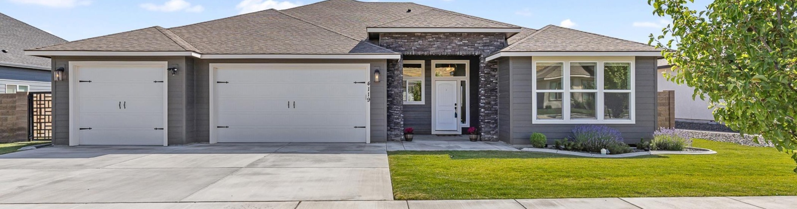 Corvina Street, Richland, Washington 99352, 4 Bedrooms Bedrooms, ,2 BathroomsBathrooms,Site Built-owned Lot,For Sale,Corvina Street,285164