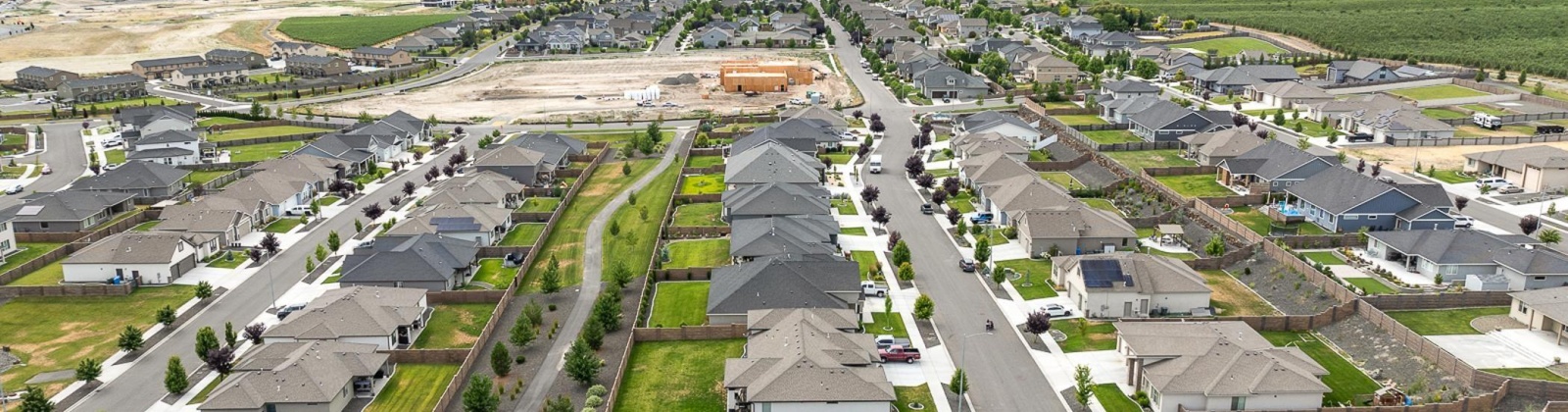 Corvina Street, Richland, Washington 99352, 4 Bedrooms Bedrooms, ,2 BathroomsBathrooms,Site Built-owned Lot,For Sale,Corvina Street,285164