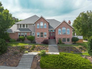 Meadow Hills Drive, Richland, Washington 99352, 4 Bedrooms Bedrooms, ,3 BathroomsBathrooms,For Sale,Meadow Hills Drive,285182
