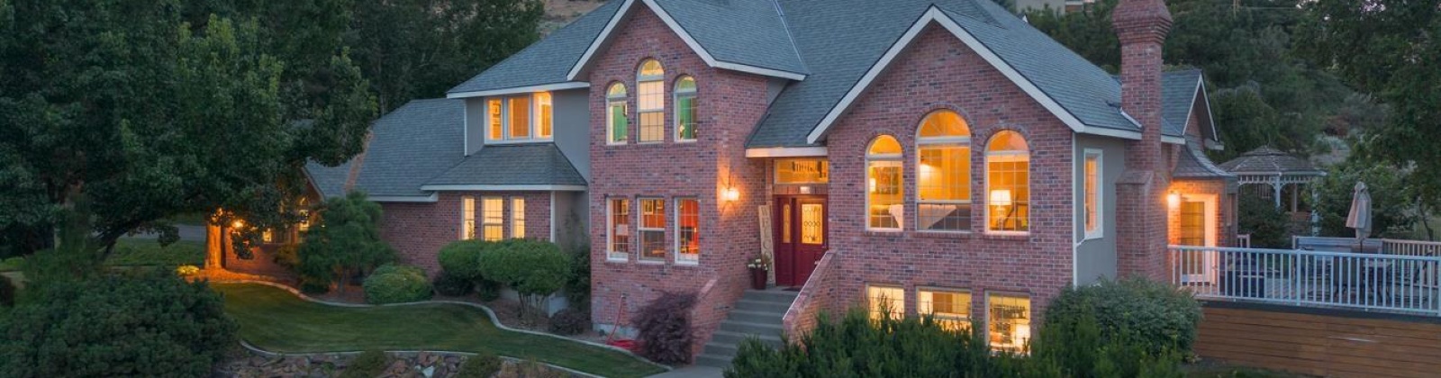Meadow Hills Drive, Richland, Washington 99352, 4 Bedrooms Bedrooms, ,3 BathroomsBathrooms,For Sale,Meadow Hills Drive,285182