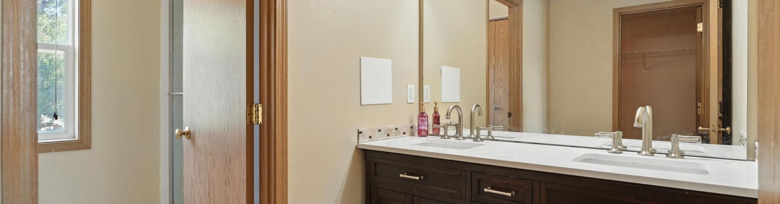 Dayton Ct., Kennewick, Washington 99337, 4 Bedrooms Bedrooms, ,3 BathroomsBathrooms,Site Built-owned Lot,For Sale,Dayton Ct.,285183