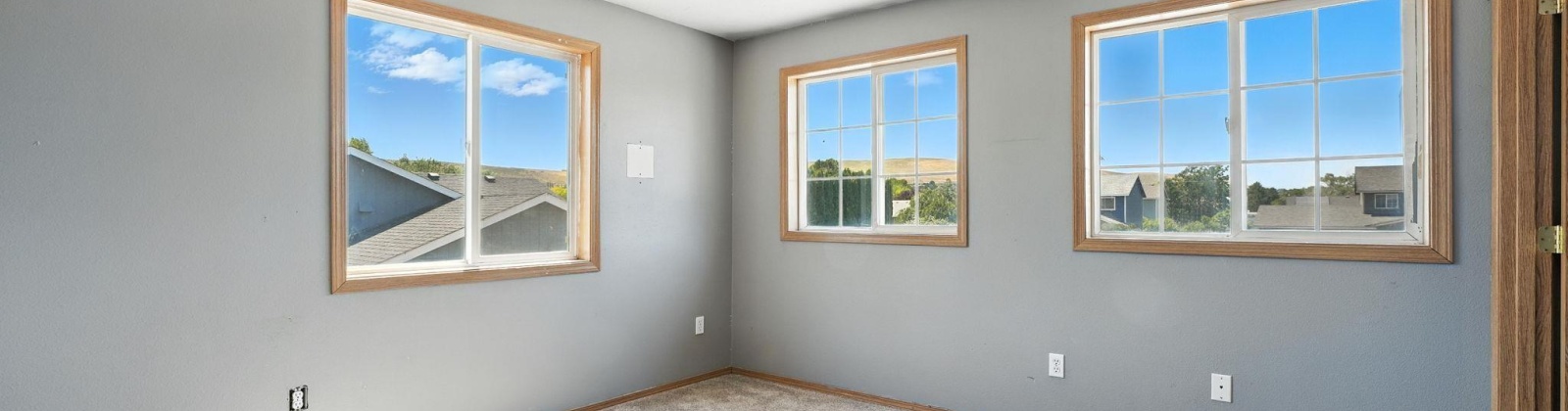 Dayton Ct., Kennewick, Washington 99337, 4 Bedrooms Bedrooms, ,3 BathroomsBathrooms,Site Built-owned Lot,For Sale,Dayton Ct.,285183