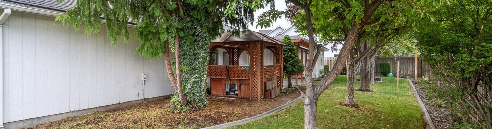 Rhode Island Court, Kennewick, Washington 99336, 3 Bedrooms Bedrooms, ,2 BathroomsBathrooms,For Sale,Rhode Island Court,285192