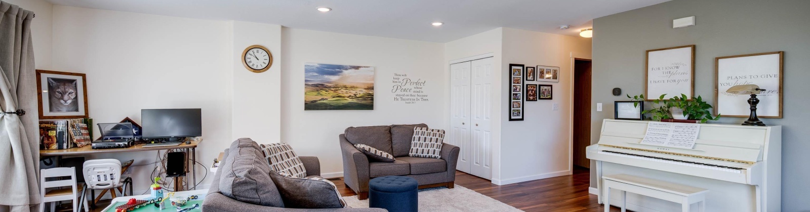 Ridgeline Drive, Pullman, Washington 99163, 3 Bedrooms Bedrooms, ,3 BathroomsBathrooms,For Sale,Ridgeline Drive,284834