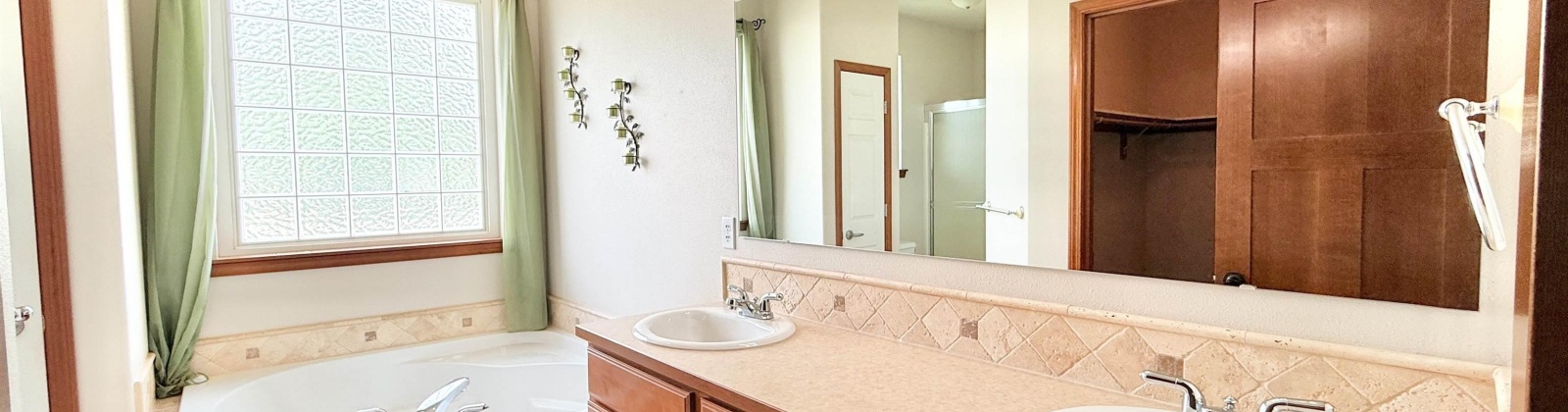Clodfelter Rd, Kennewick, Washington 99338, 4 Bedrooms Bedrooms, ,3 BathroomsBathrooms,Site Built-owned Lot,For Sale,Clodfelter Rd,285210