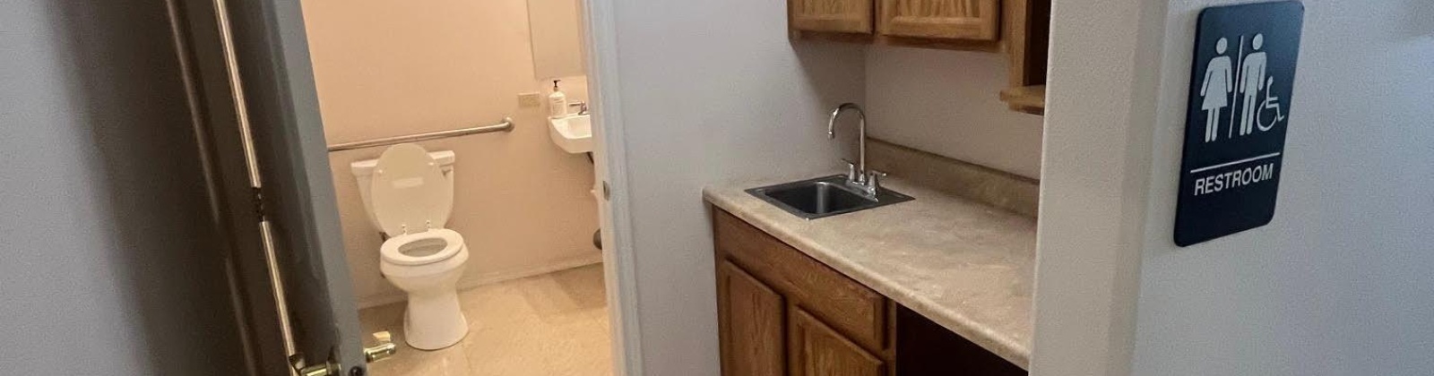Okanogan, Kennewick, Washington, ,11 BathroomsBathrooms,Office,For Sale,Okanogan,285215