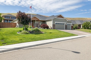 49th ave, Kennewick, Washington 99337, 4 Bedrooms Bedrooms, ,2 BathroomsBathrooms,Site Built-owned Lot,For Sale,49th ave,284878