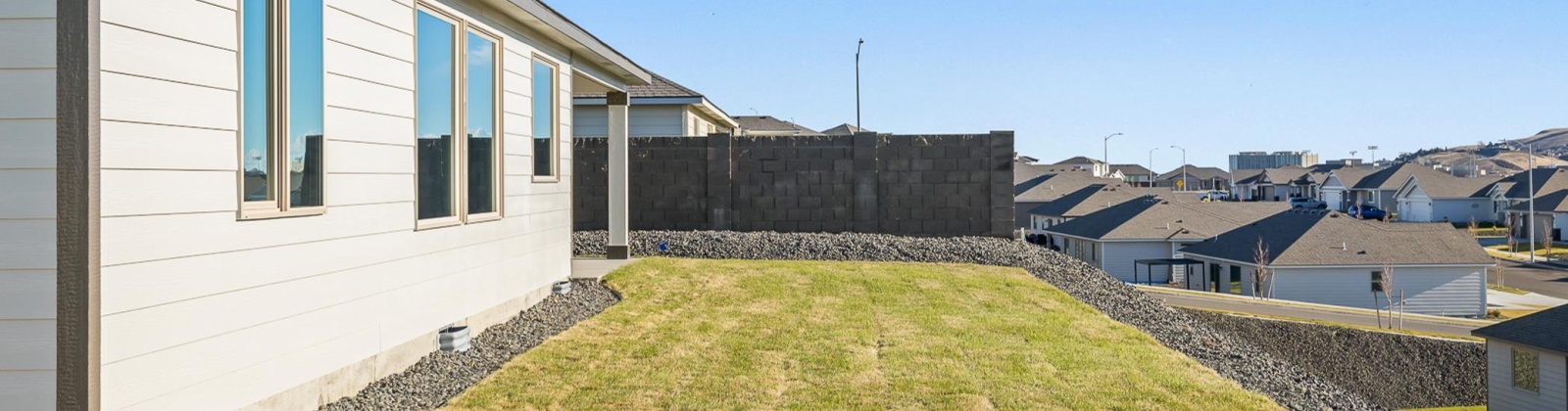 30th Pl, Kennewick, Washington 99338, 3 Bedrooms Bedrooms, ,2 BathroomsBathrooms,Site Built-owned Lot,For Sale,30th Pl,285228