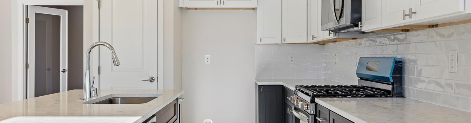 30th Pl, Kennewick, Washington 99338, 3 Bedrooms Bedrooms, ,2 BathroomsBathrooms,Site Built-owned Lot,For Sale,30th Pl,285228