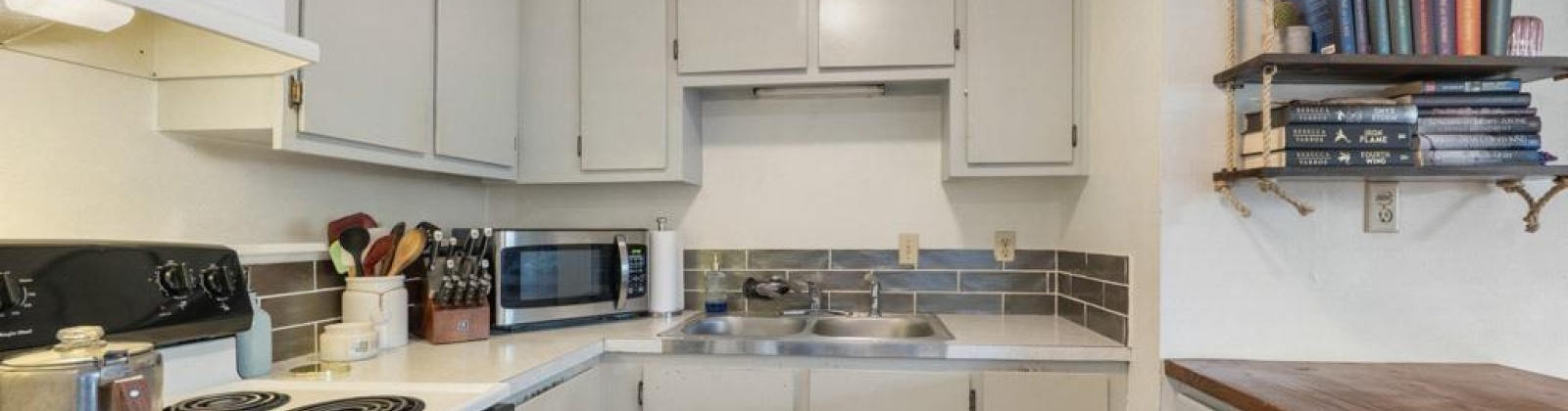 Thomas Street, Pullman, Washington 99163, 4 Bedrooms Bedrooms, ,2 BathroomsBathrooms,Duplex,For Sale,Thomas Street,285221