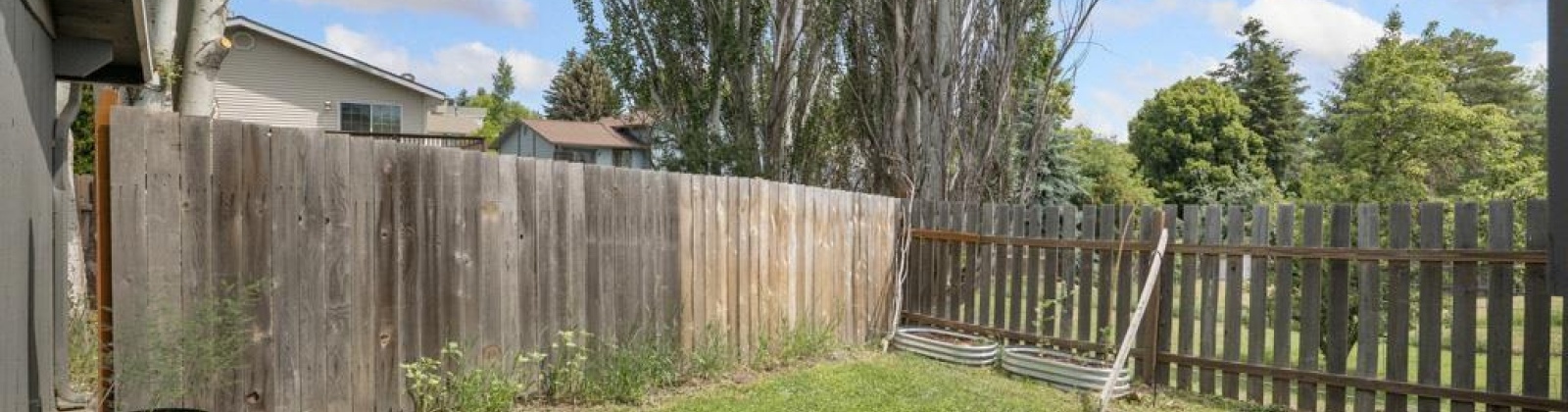 Thomas Street, Pullman, Washington 99163, 4 Bedrooms Bedrooms, ,2 BathroomsBathrooms,Duplex,For Sale,Thomas Street,285221
