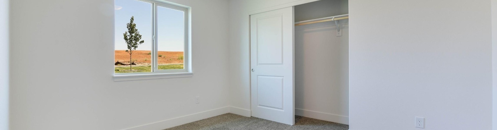 Castlewood Ct, Grandview, Washington 98930, 3 Bedrooms Bedrooms, ,2 BathroomsBathrooms,Site Built-owned Lot,For Sale,Castlewood Ct,285227