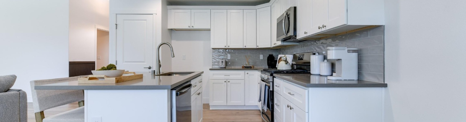 Castlewood Ct, Grandview, Washington 98930, 3 Bedrooms Bedrooms, ,2 BathroomsBathrooms,Site Built-owned Lot,For Sale,Castlewood Ct,285227