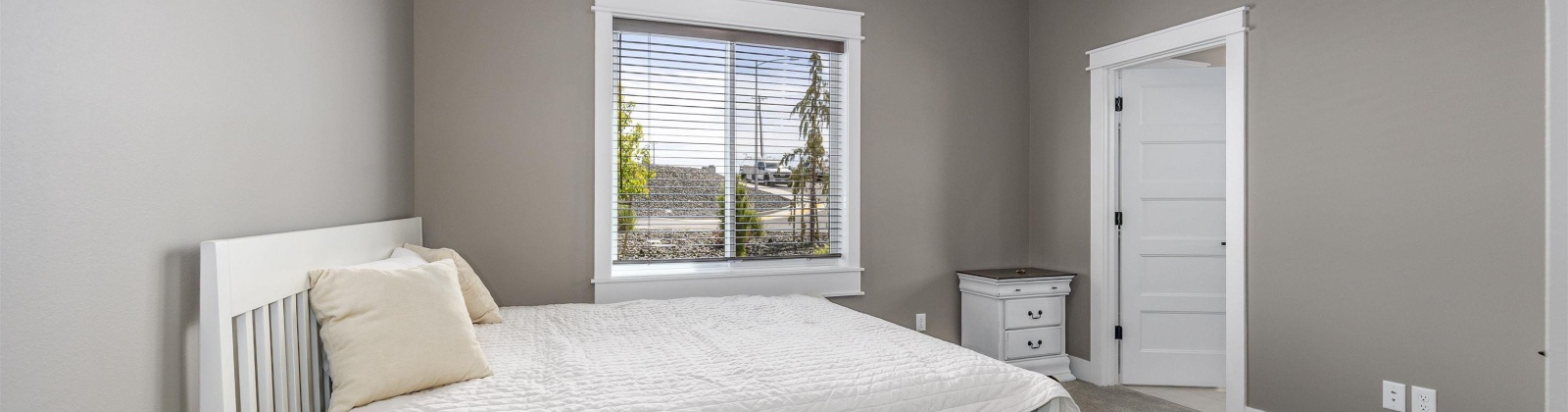 Rieve Court, Richland, Washington 99352, 4 Bedrooms Bedrooms, ,4 BathroomsBathrooms,Site Built-owned Lot,For Sale,Rieve Court,285217