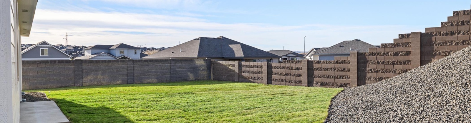 Quay St, Kennewick, Washington 99338, 3 Bedrooms Bedrooms, ,2 BathroomsBathrooms,Site Built-owned Lot,For Sale,Quay St,285223