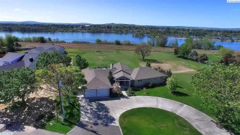 River BLVD, Pasco, Washington 99301, 6 Bedrooms Bedrooms, ,3 BathroomsBathrooms,For Rent,River BLVD,285220