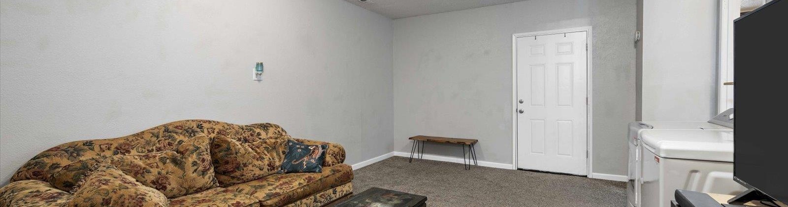 Zinser, Kennewick, Washington 99336, 3 Bedrooms Bedrooms, ,2 BathroomsBathrooms,Site Built-owned Lot,For Sale,Zinser,285230