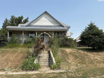 Margin St., Endicott, Washington 99125, 3 Bedrooms Bedrooms, ,1 BathroomBathrooms,Site Built-owned Lot,For Sale,Margin St.,285237