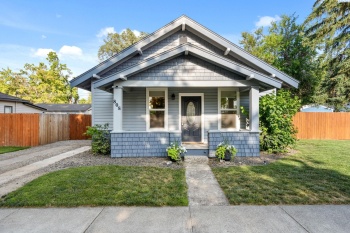 Court, Prosser, Washington 99350, 2 Bedrooms Bedrooms, ,2 BathroomsBathrooms,Site Built-owned Lot,For Sale,Court,285240