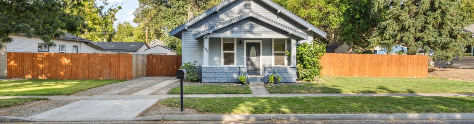 Court, Prosser, Washington 99350, 2 Bedrooms Bedrooms, ,2 BathroomsBathrooms,Site Built-owned Lot,For Sale,Court,285240