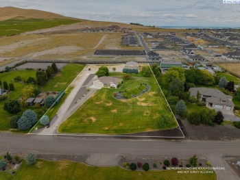 Holly Rd., Kennewick, Washington 99338, 3 Bedrooms Bedrooms, ,3 BathroomsBathrooms,Site Built-owned Lot,For Sale,Holly Rd.,285244