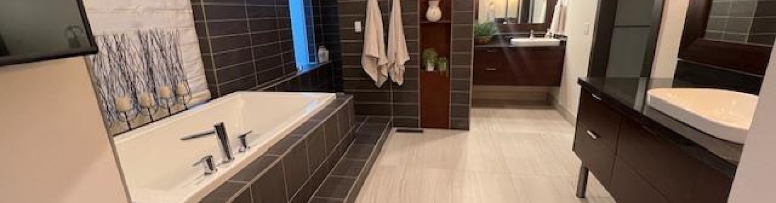 Grand Bluff Loop, Kennewick, Washington 99338, 4 Bedrooms Bedrooms, ,4 BathroomsBathrooms,Site Built-owned Lot,For Sale,Grand Bluff Loop,285259