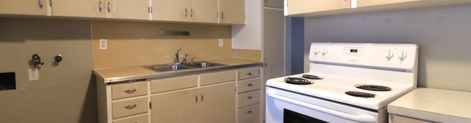 Palouse, Kennewick, Washington 99336, 8 Bedrooms Bedrooms, ,4 BathroomsBathrooms,Four-plex,For Sale,Palouse,282347
