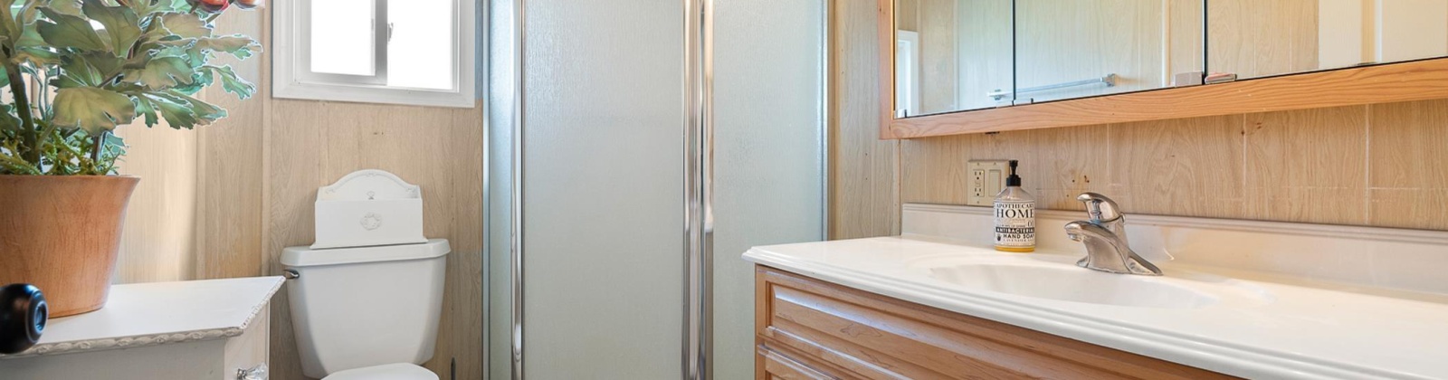 Cedar Street, Kennewick, Washington 99337, 4 Bedrooms Bedrooms, 0 ,3 BathroomsBathrooms,Manufactured Homes,For Sale,Cedar Street,0,284728