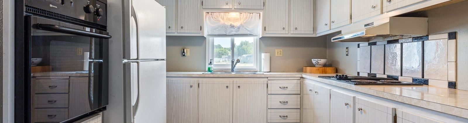 Cedar Street, Kennewick, Washington 99337, 4 Bedrooms Bedrooms, 0 ,3 BathroomsBathrooms,Manufactured Homes,For Sale,Cedar Street,0,284728