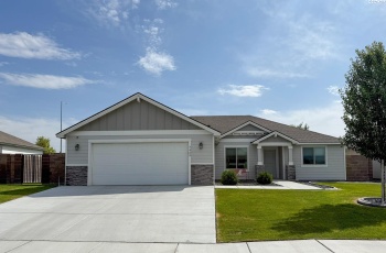Courtney Drive, Pasco, Washington 99301, 3 Bedrooms Bedrooms, ,2 BathroomsBathrooms,Site Built-owned Lot,For Sale,Courtney Drive,285267